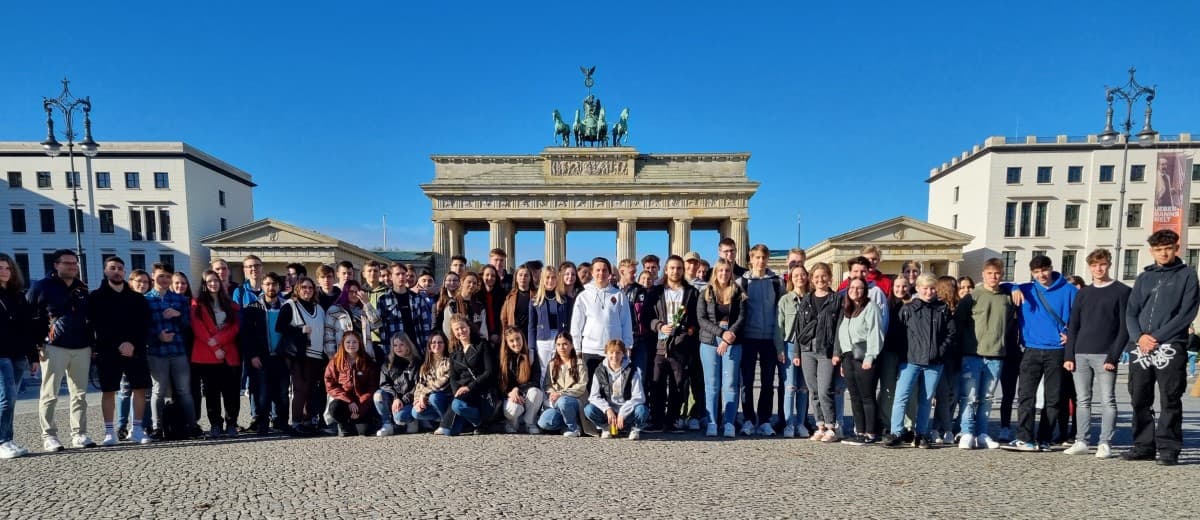 Abschlussfahrt der FOS Regen 2022 nach Berlin