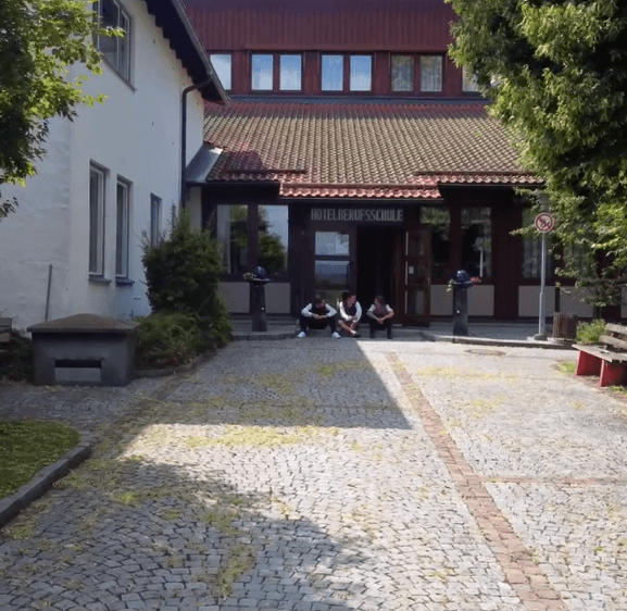 Imagefilm der HBS Viechtach abspielen